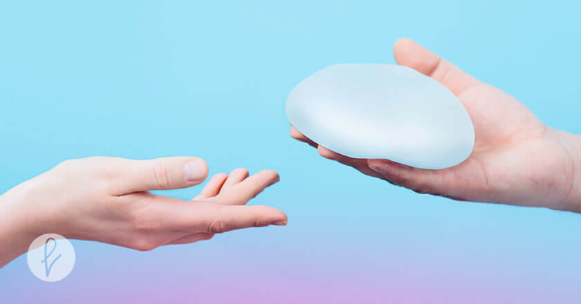 Motivos para reemplazar los Implantes de Senos