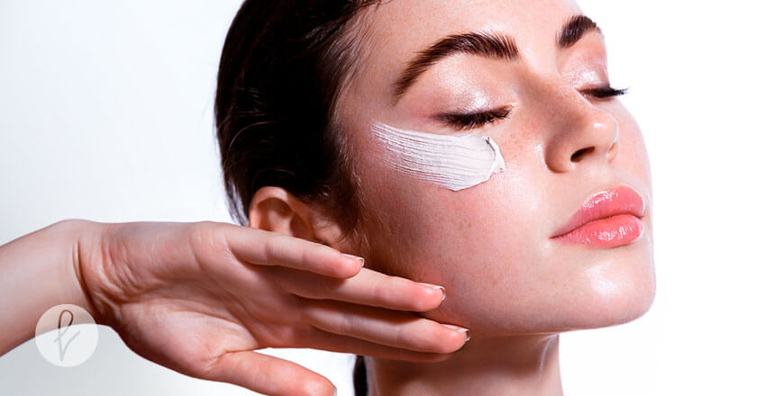 Rutina para el rostro tras una Blefaroplastia