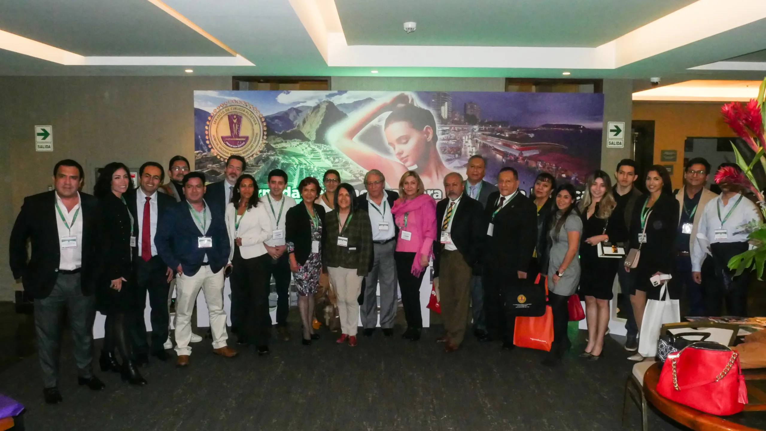 Dr. André Cervantes, Dra. Miriam Solis, Dra. Jaqueline Cruz, Dr. Gustavo Nuñez, Dra. Militza Jovick, Dr. Edwin Vásquez, Dr. Rubén Ormeño.