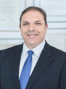 Dr. Augusto Valente