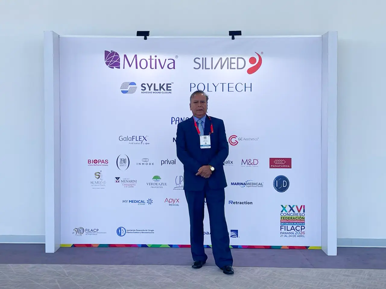 Dr. Edwin Vásquez